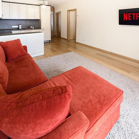 Ona'S Apartment In City Center With Private Parking Kaunas Buitenkant foto